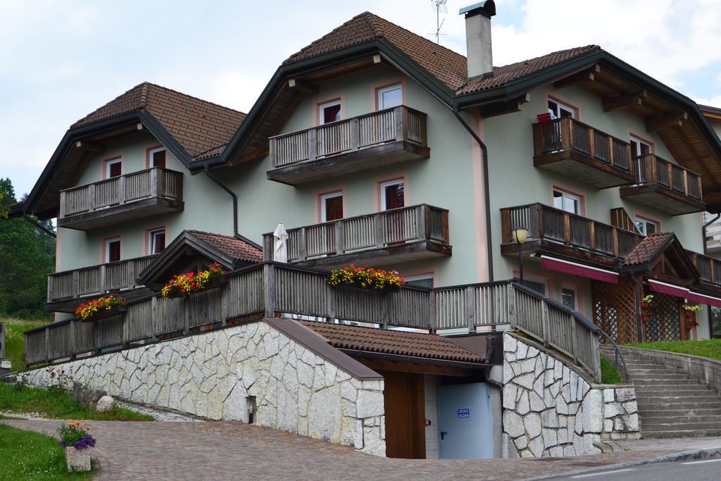 Giongo Residence - Appartamenti Lavarone Εξωτερικό φωτογραφία